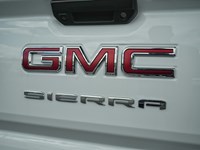 2024 GMC Sierra 1500 2WD Reg Cab 140