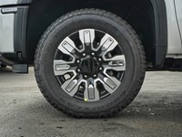 2025 GMC Sierra 3500HD 4WD Crew Cab 172