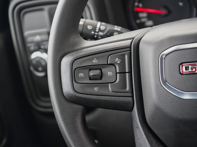 2024 GMC Sierra 1500 2WD Reg Cab 140