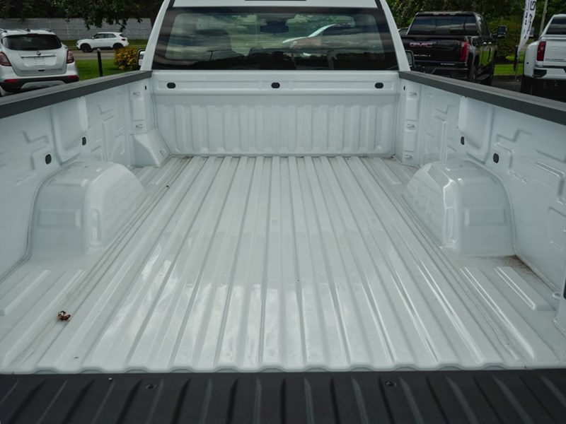 2024 GMC Sierra 1500 2WD Reg Cab 140