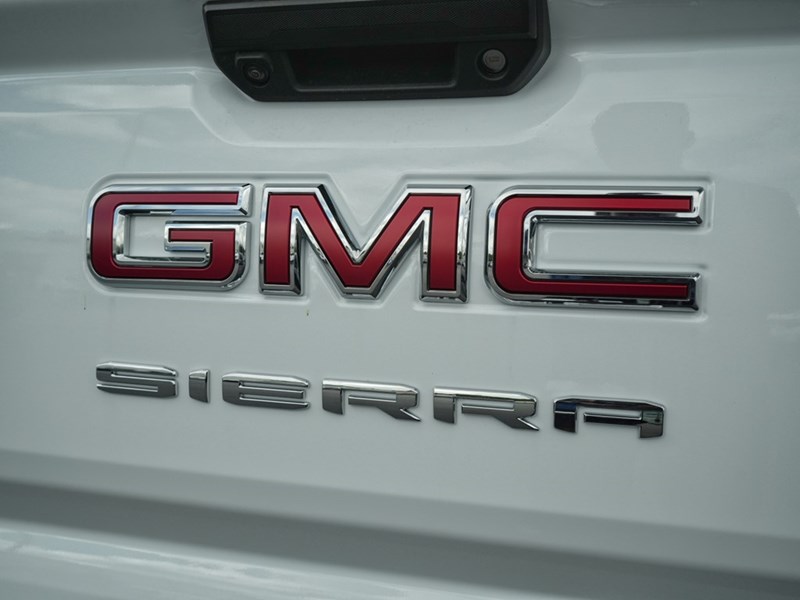 2024 GMC Sierra 1500 2WD Reg Cab 140