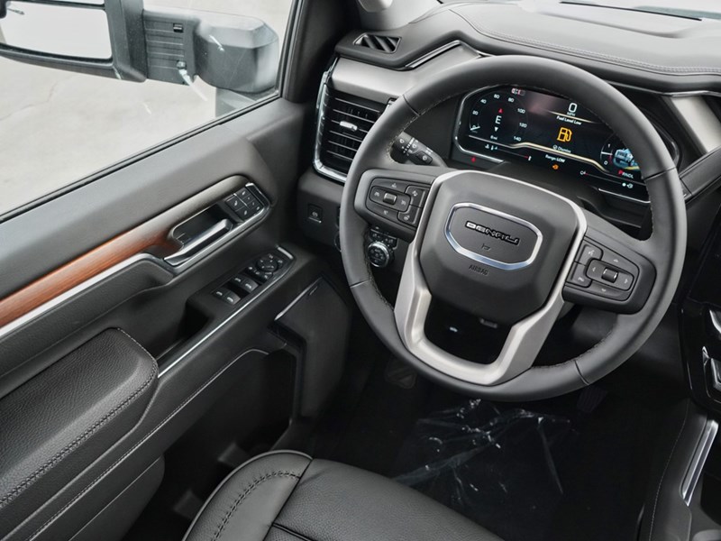 2025 GMC Sierra 3500HD 4WD Crew Cab 172