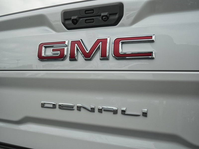 2025 GMC Sierra 3500HD 4WD Crew Cab 172